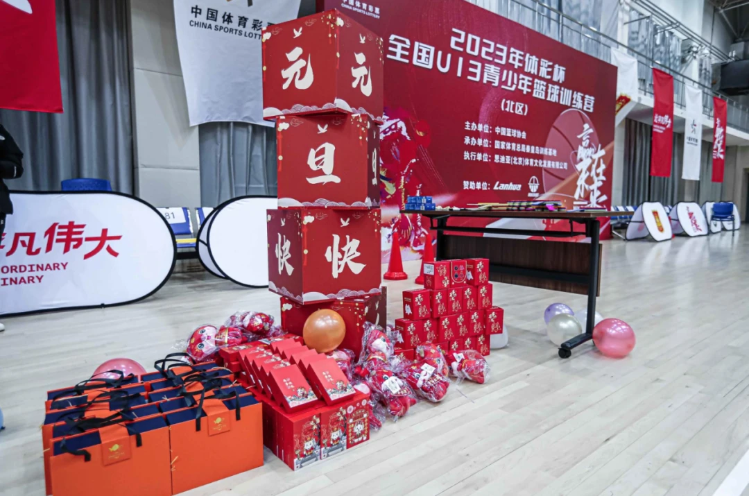 篮球防守训练中如何提高体能和耐力_0